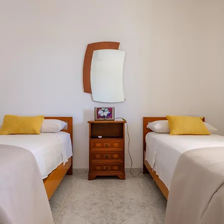 Marinezzi Apartman *