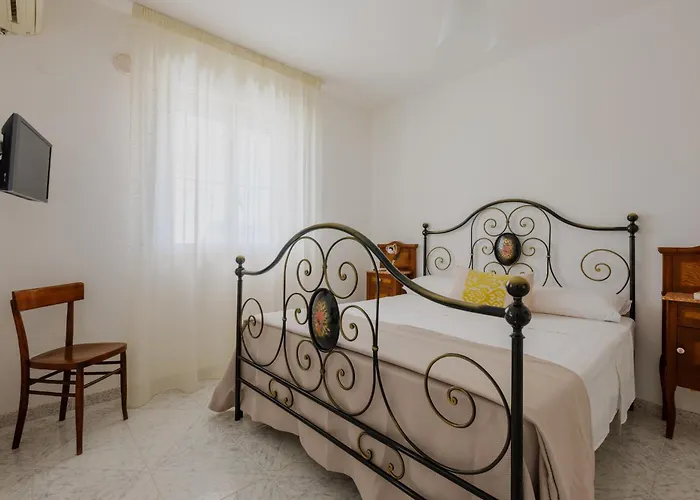 Marinezzi מסניה